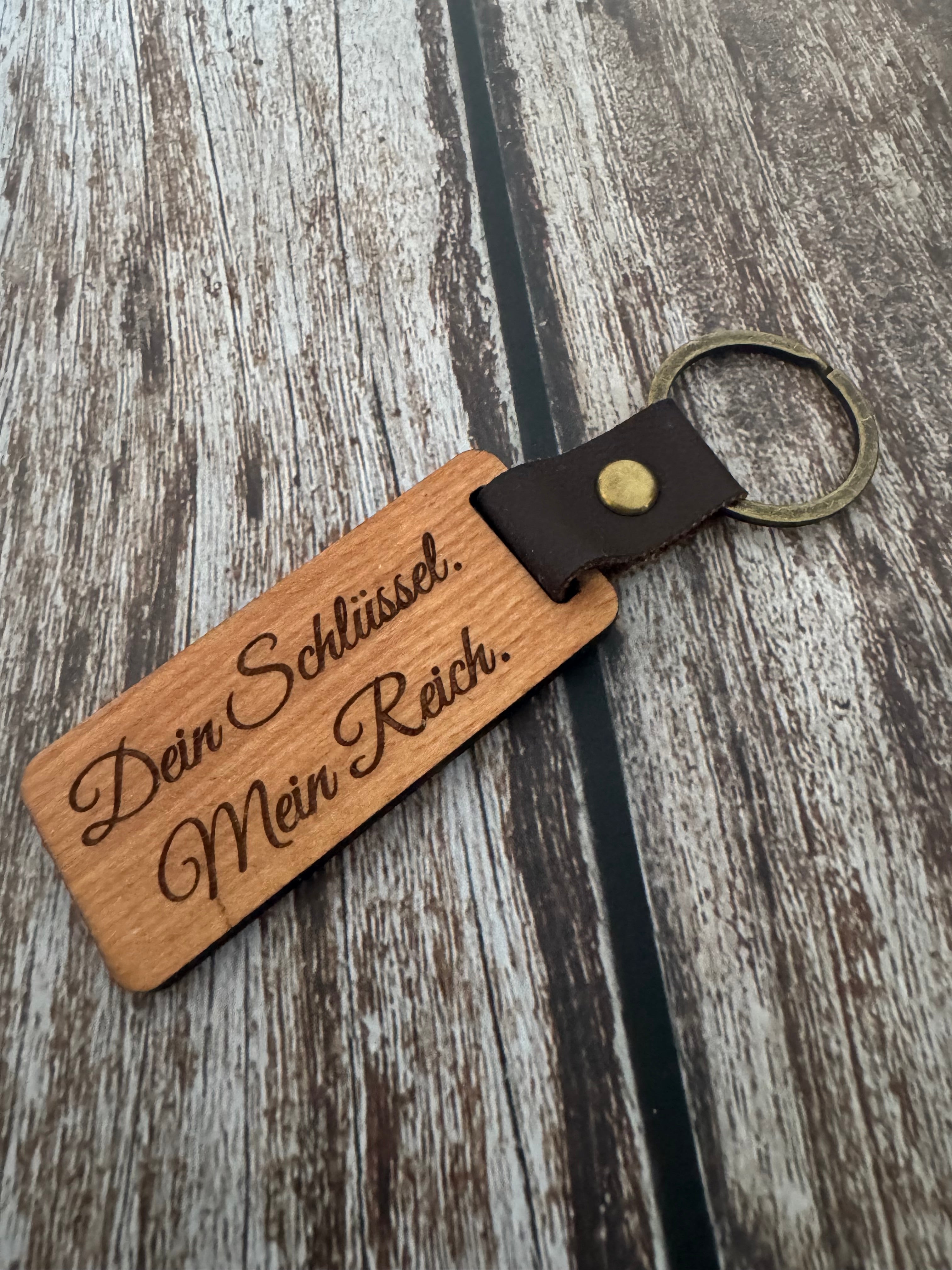Personalisierter Schlüsselanhänger Holz mit Gravur